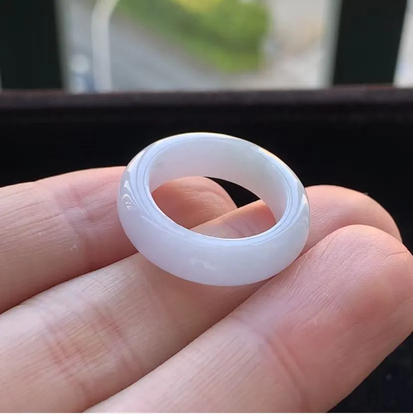 A货天然翡翠冰糯种粉紫罗兰戒指14号重量4.24
2月1日