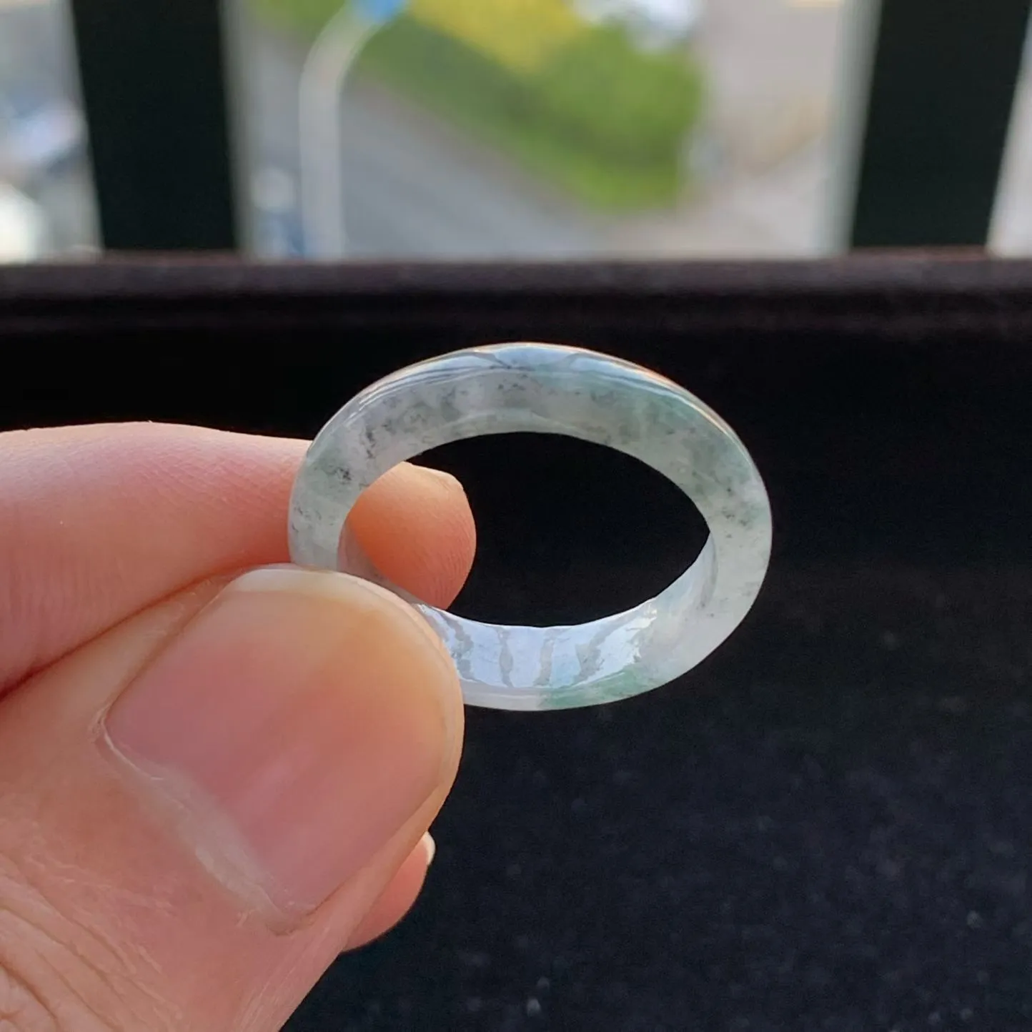 A货天然翡翠冰糯种绿乌鸡戒指20号重量2.68
2月1日