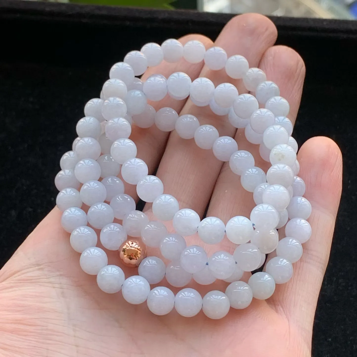 A货天然翡翠冰糯种紫罗兰项链108颗重量67.06
2月1日