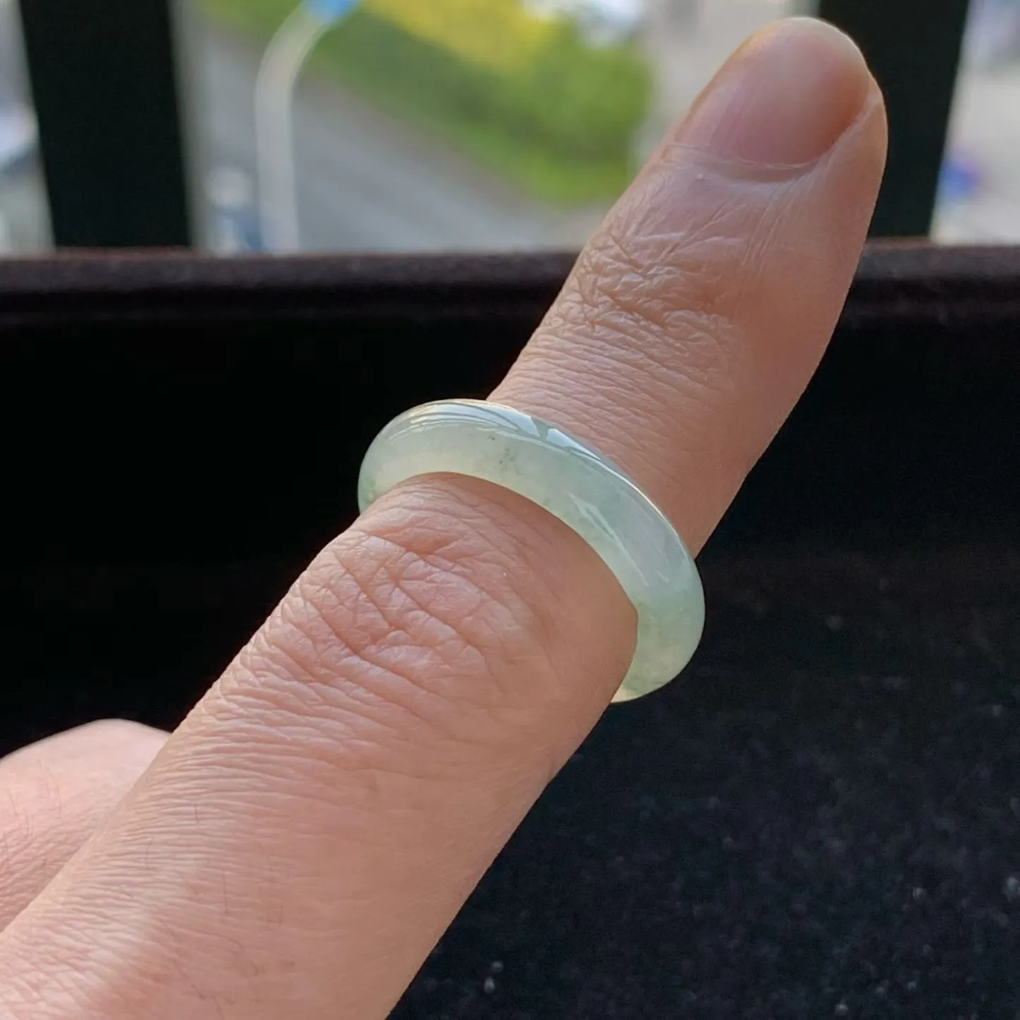 A货天然翡翠冰糯种飘花戒指14号重量2.49
2月1日