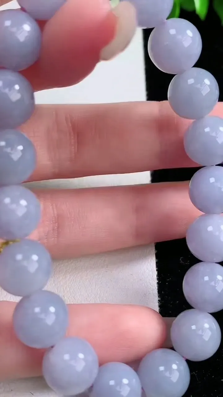 天然A货翡翠紫罗兰圆珠手串，尺寸9.6-19颗，重量:32.36g2月1日
工厂直销收藏佳品,种好水