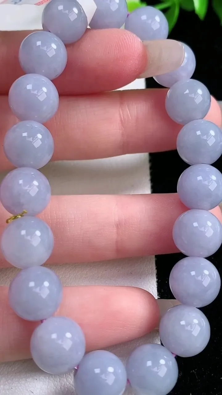 天然A货翡翠紫罗兰圆珠手串，尺寸9.6-19颗，重量:32.36g2月1日
工厂直销收藏佳品,种好水