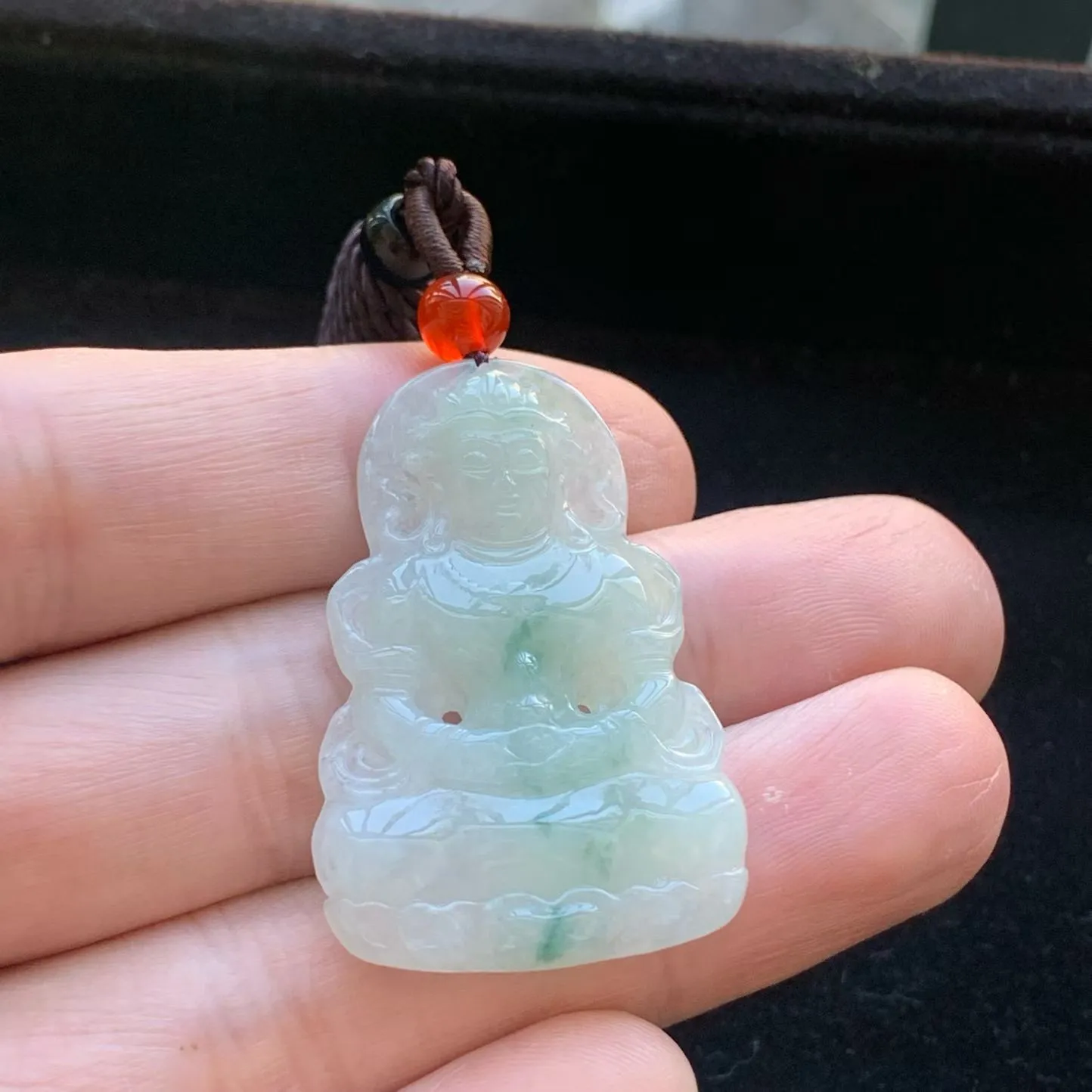 A货天然翡翠冰糯种飘花度母吊坠重量7.09
2月2日