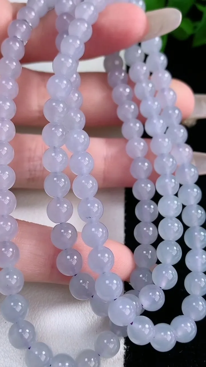 天然A货翡翠紫罗兰圆珠项链，尺寸5.8-108颗，重量:40.95g
2月2日