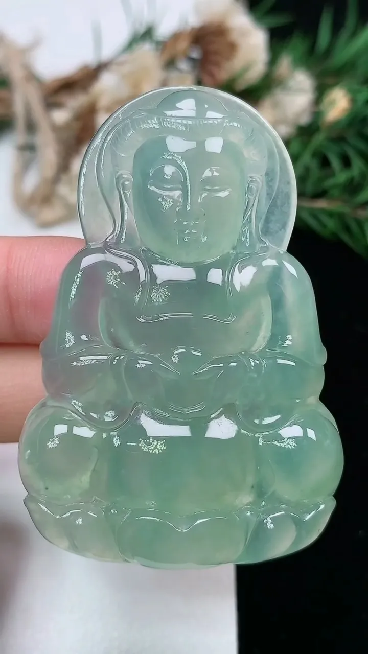 天然A货翡翠观音菩萨吊坠，尺寸57-38.2-7.5，重量:28.12g
2月2日