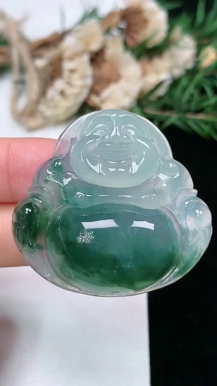 天然A货翡翠飘花佛公吊坠，尺寸36.7-38.4-9，重量:17.69g
2月2日