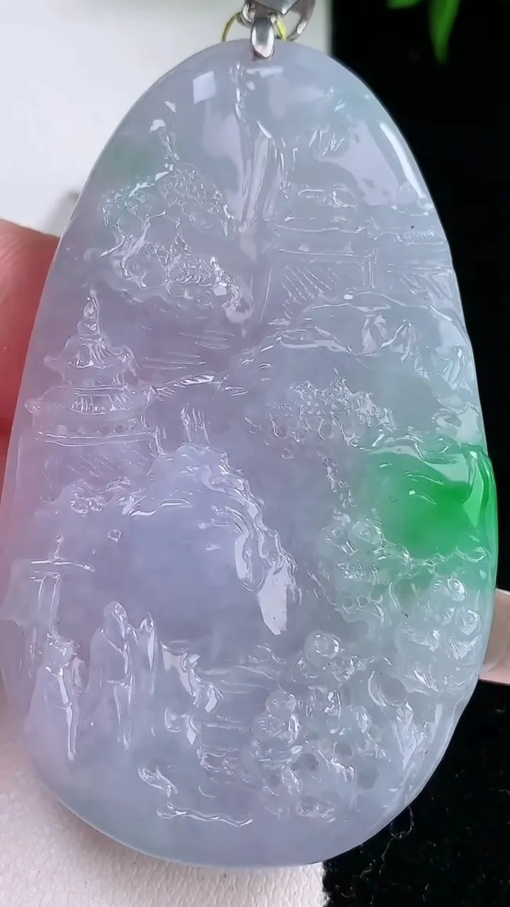 天然A货翡翠18K金春带彩紫罗兰水滴吊坠一对，尺寸61.6-36.7-5.7，重量:32.42g
2月2日