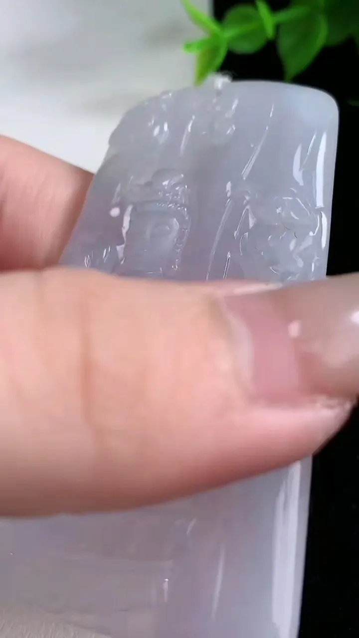 天然A货翡翠紫罗兰大势至菩萨吊坠，尺寸64.8-42-4.4，重量:27.72g
2月3日