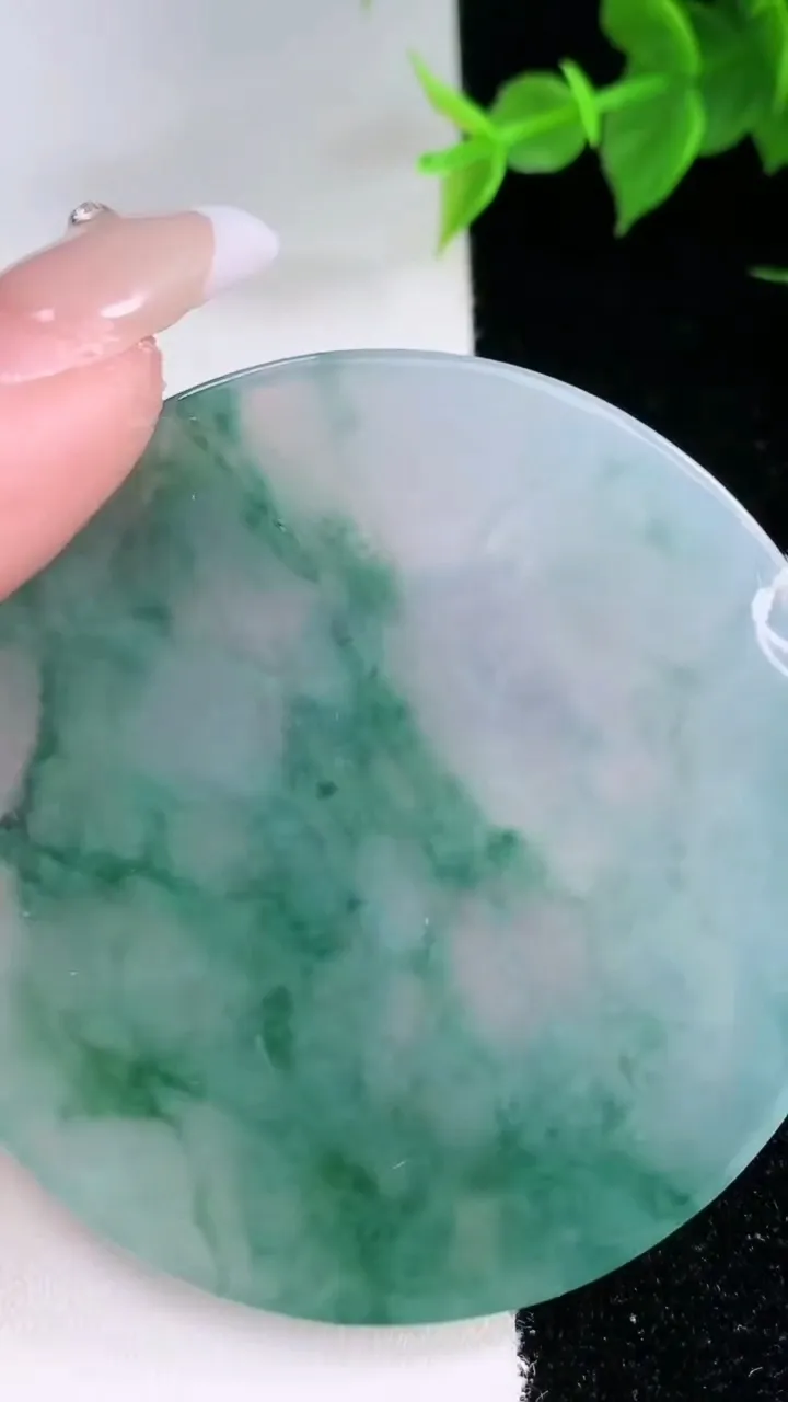 天然A货翡翠种飘花普贤菩萨吊坠，尺寸55.3-6，重量:40.56g
2月3日