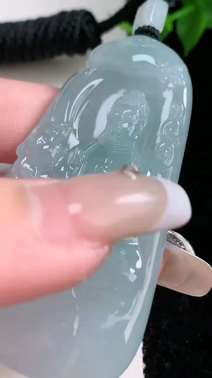 天然A货翡翠阿弥陀佛吊坠，尺寸66.3-36.4-8.6，重量:47.98g
2月3日