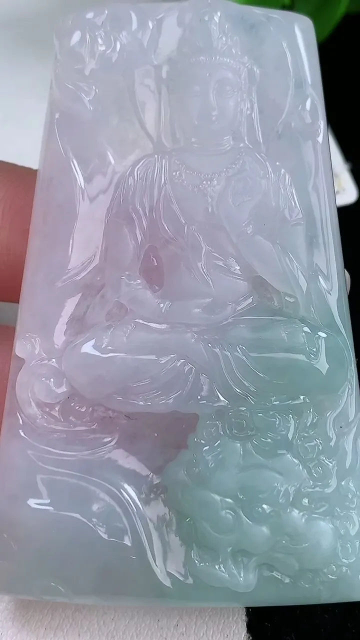 天然A货翡翠文殊菩萨吊坠，尺寸65-40.7-5，重量:31.08g
2月3日