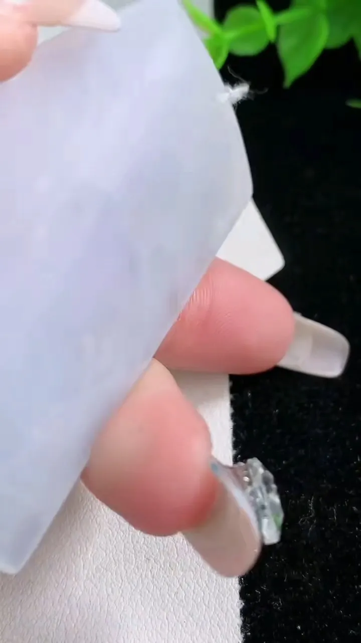 天然A货翡翠紫罗兰大势至菩萨吊坠，尺寸64.8-42-4.4，重量:27.72g
2月3日