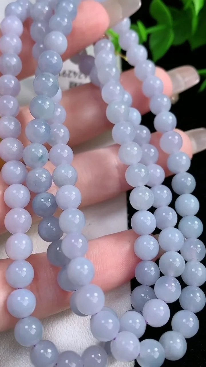 天然A货翡翠紫罗兰圆珠项链，尺寸5.8-108颗，重量:43.10g
2月3日