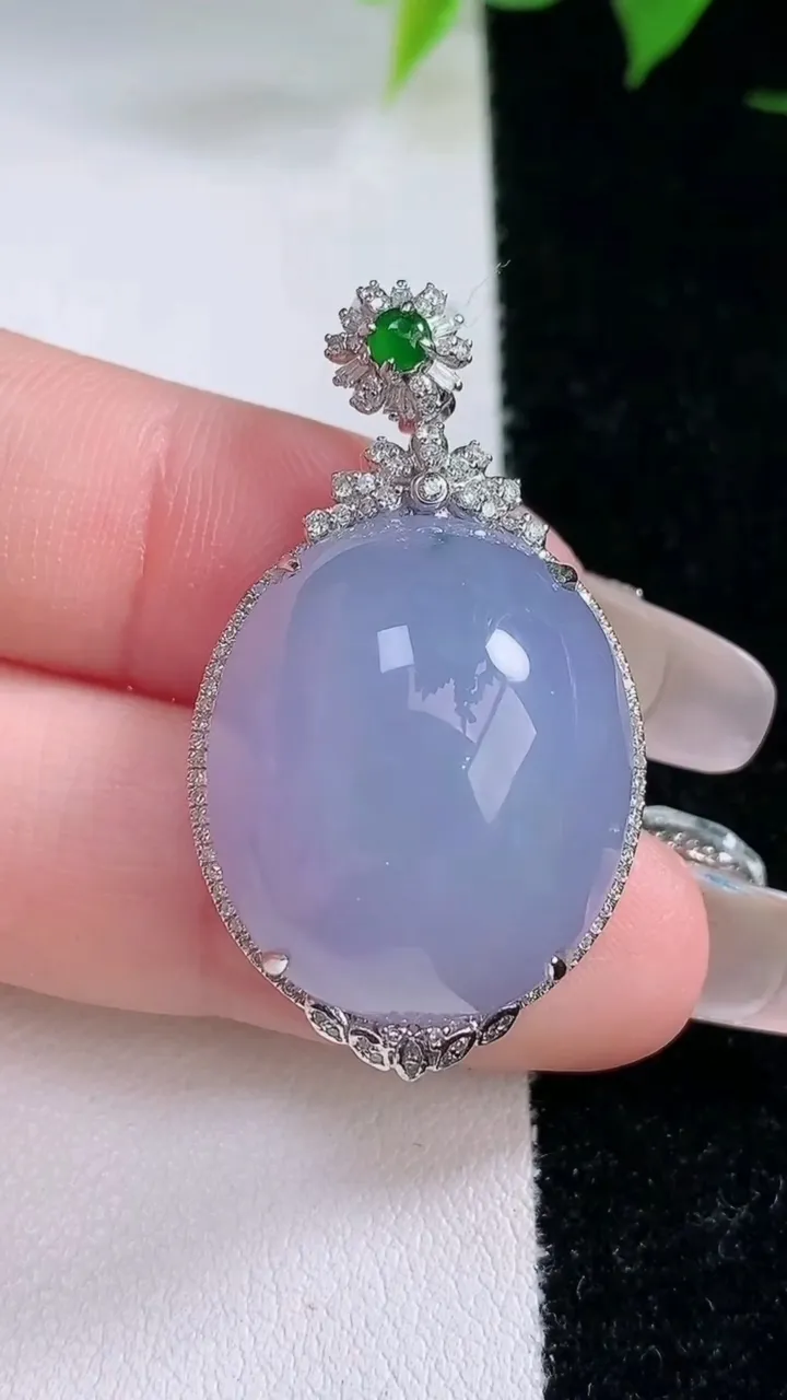 天然A货翡翠18K金紫罗兰蛋面吊坠，尺寸37.4-21-12.4，裸石21.8-19重量:10.78