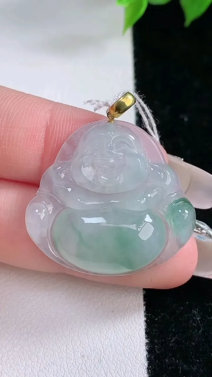 天然A货翡翠佛公吊坠，尺寸26.8-29-5.3，重量:6.44g
2月3日