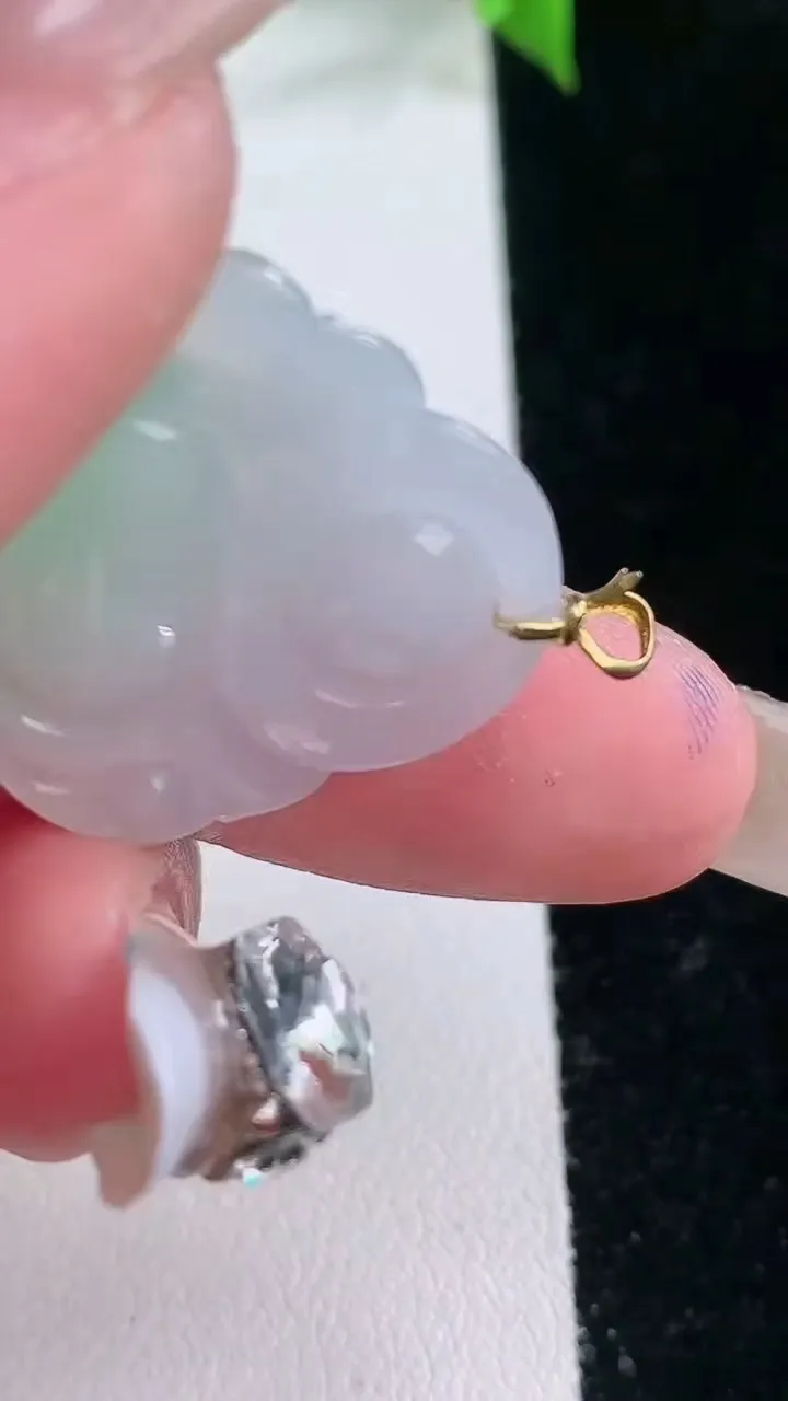 天然A货翡翠佛公吊坠，尺寸23-26-5，重量:4.47g
2月5日