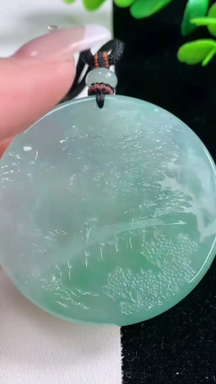 天然A货翡翠山水牌吊坠，尺寸54.5-5.6，重量:44.88g
2月5日