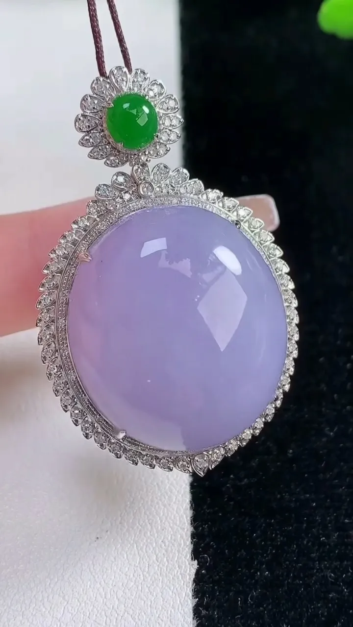 天然A货翡翠18K金紫罗兰蛋面吊坠，尺寸44.4-28.7-18，裸石25.3-22.3重量:20.