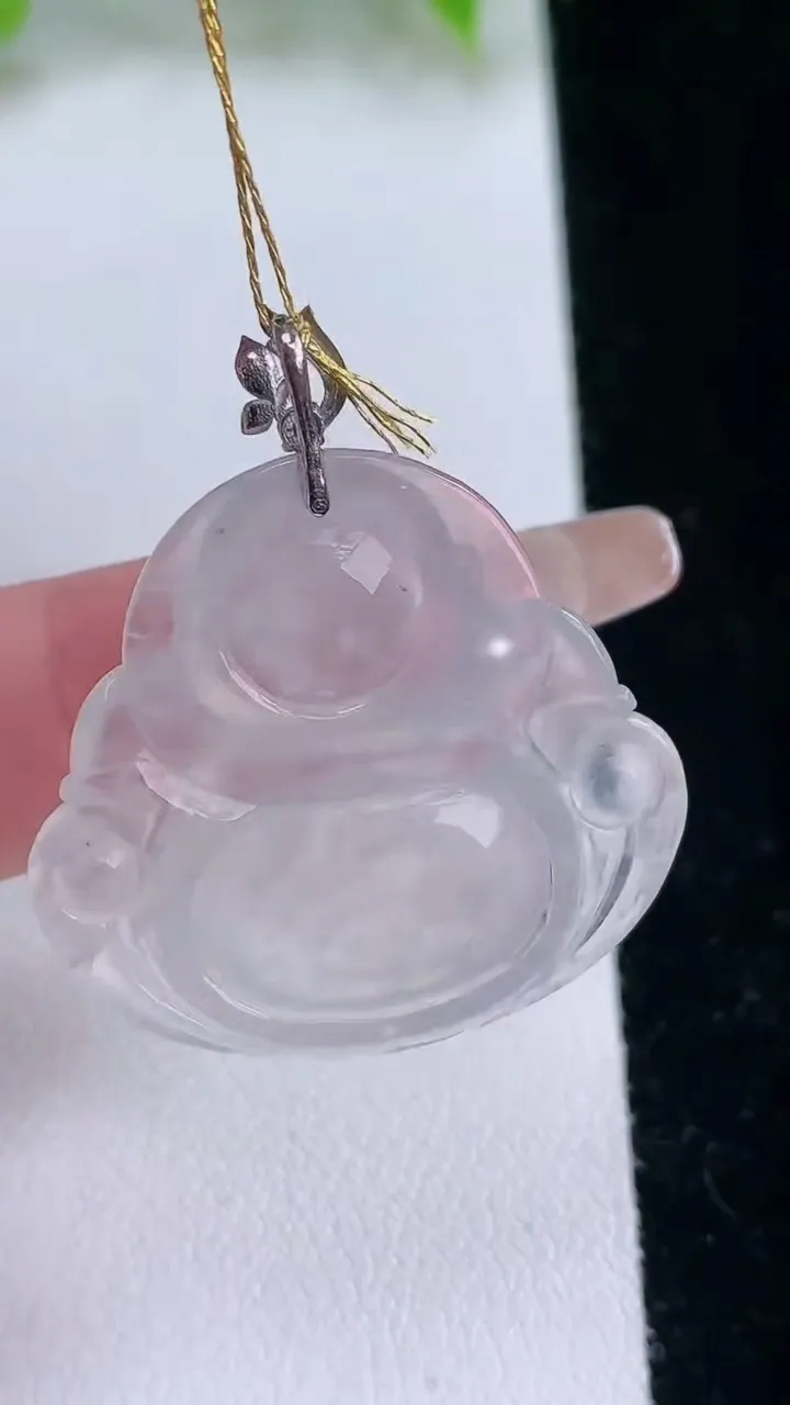 天然A货翡翠种白冰佛公吊坠，尺寸27.5-29-5.7，重量:7.43g
2月5日