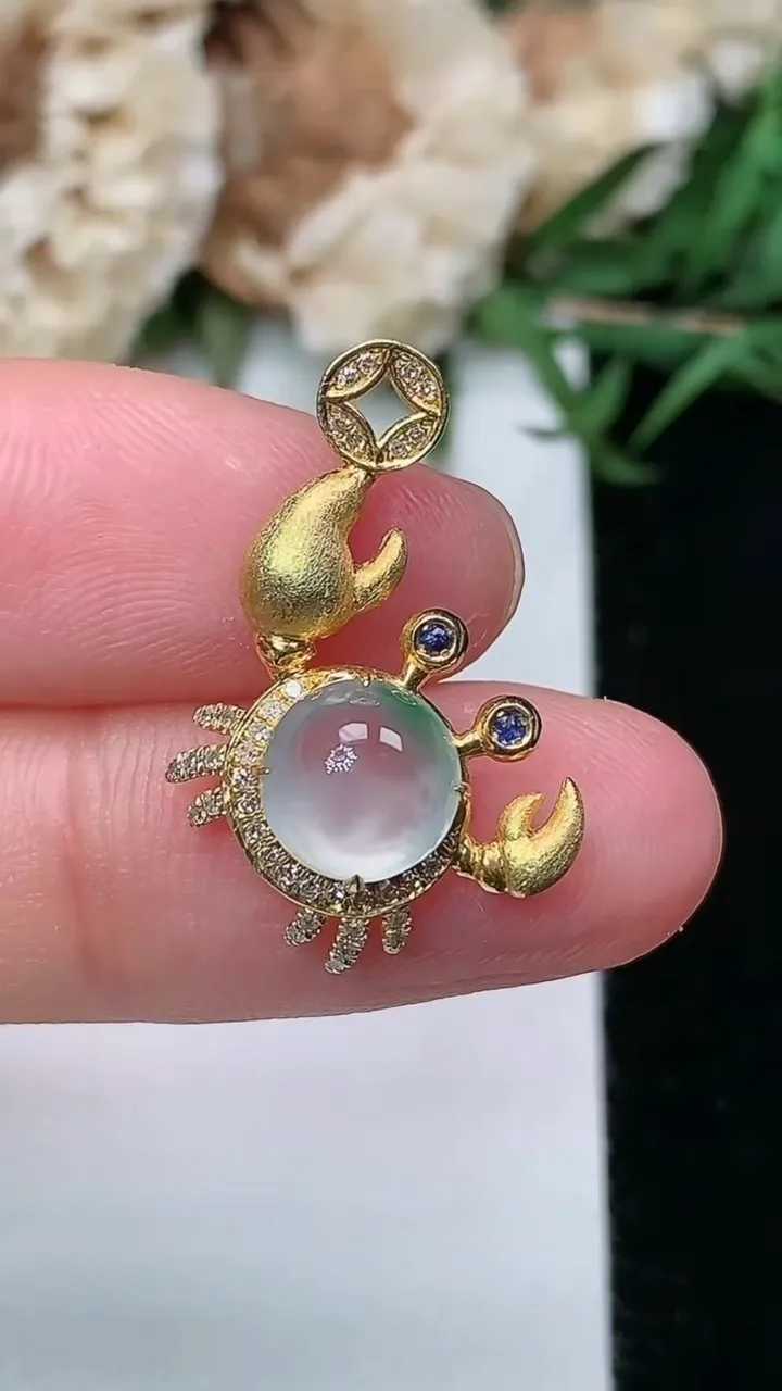 天然A货翡翠蛋面 富甲一方 螃蟹吊坠，尺寸17.8-21.2-6.5，裸石7.2，重量:1.91g
