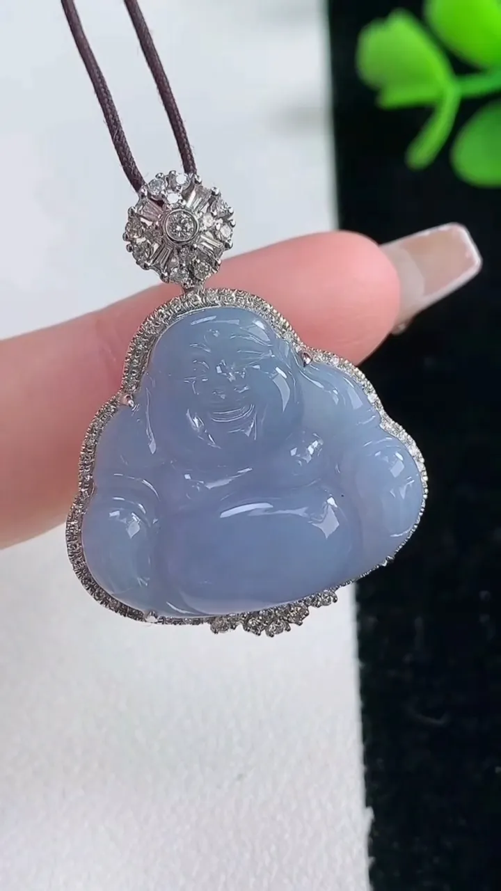 天然A货翡翠18K金紫罗兰佛公吊坠，尺寸32.2-25-9.2，裸石20.4-23重量:8.18g
2月5日