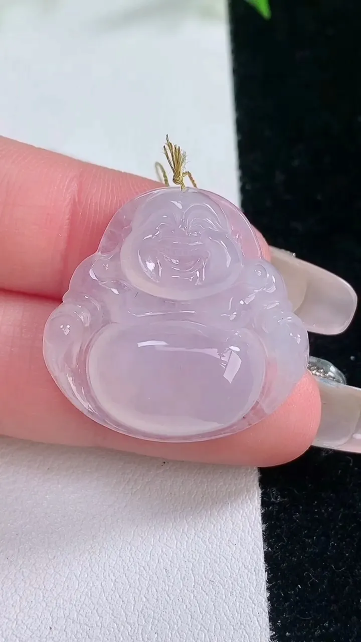 天然A货翡翠佛公吊坠，尺寸26.5-27.5-6.2，重量:6.96g
2月5日