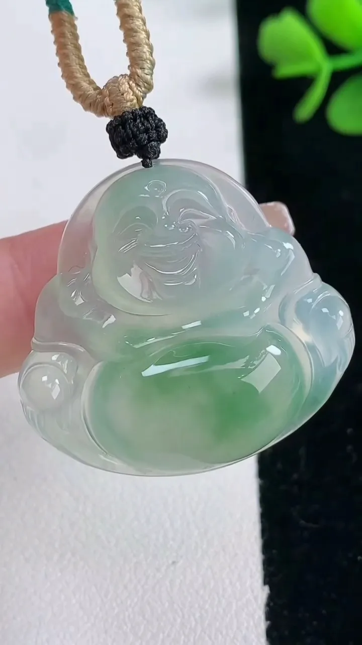 天然A货翡翠佛公吊坠，尺寸31.3-34-6.9，重量:12.36g
2月5日