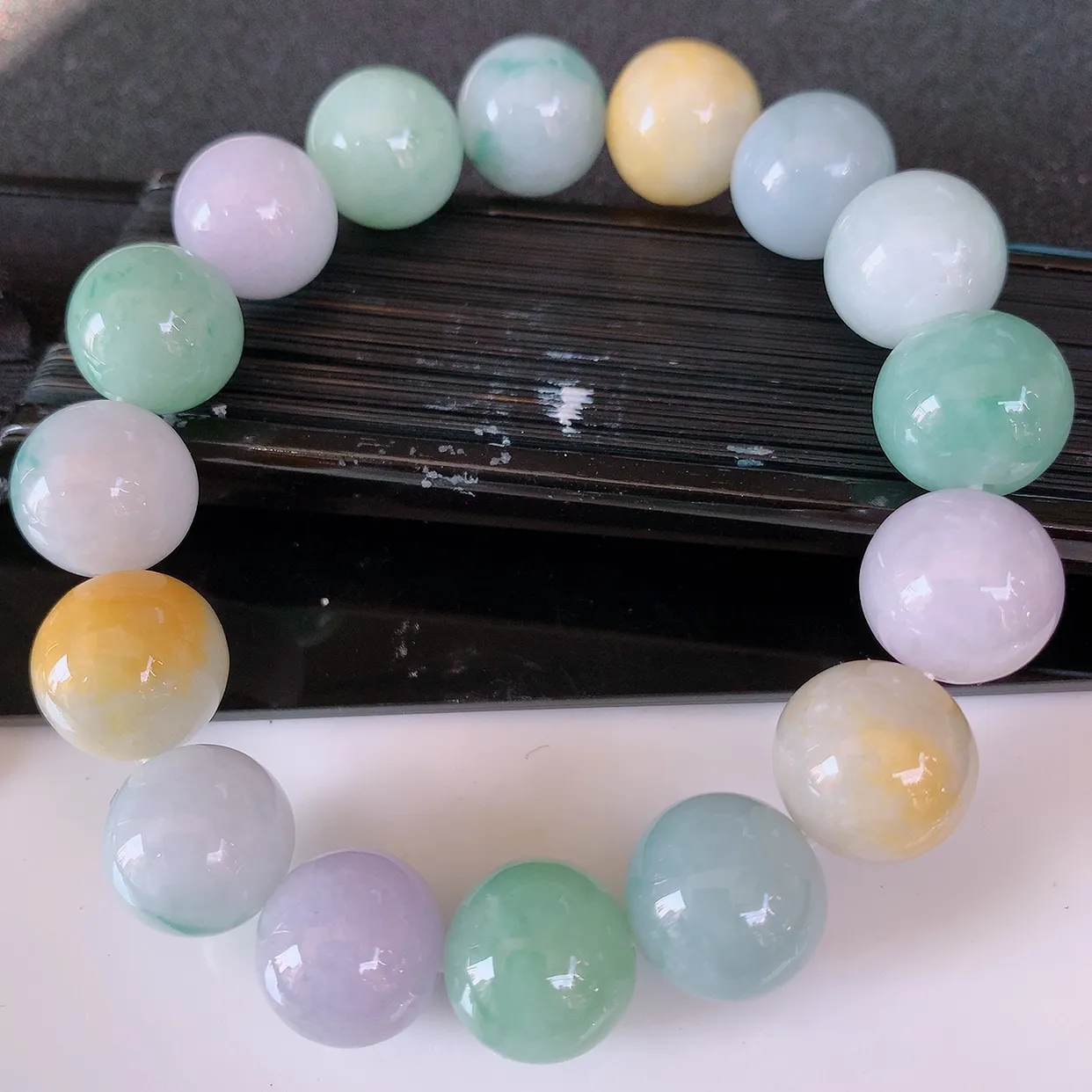 自然光实拍，冰润多宝翡翠手链，多彩翡翠手串，颜色丰富，料子细腻，高档大气，自戴送礼佳品！#46.25