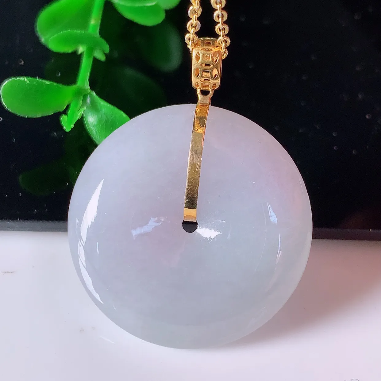 自然光实拍，18K金镶嵌紫罗兰翡翠平安扣吊坠，玉扣，冰润光泽，寓意平平安安，平安扣佩戴时尚漂亮！#4