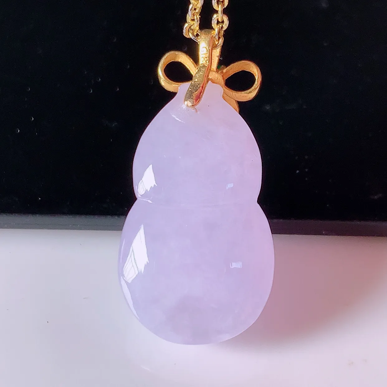 18K金镶嵌冰润紫罗兰翡翠葫芦吊坠，葫芦寓意福禄双全，财源滚滚，品佳品，佩戴效果优雅迷人！#42.28整体25裸石20.5-12-8.2