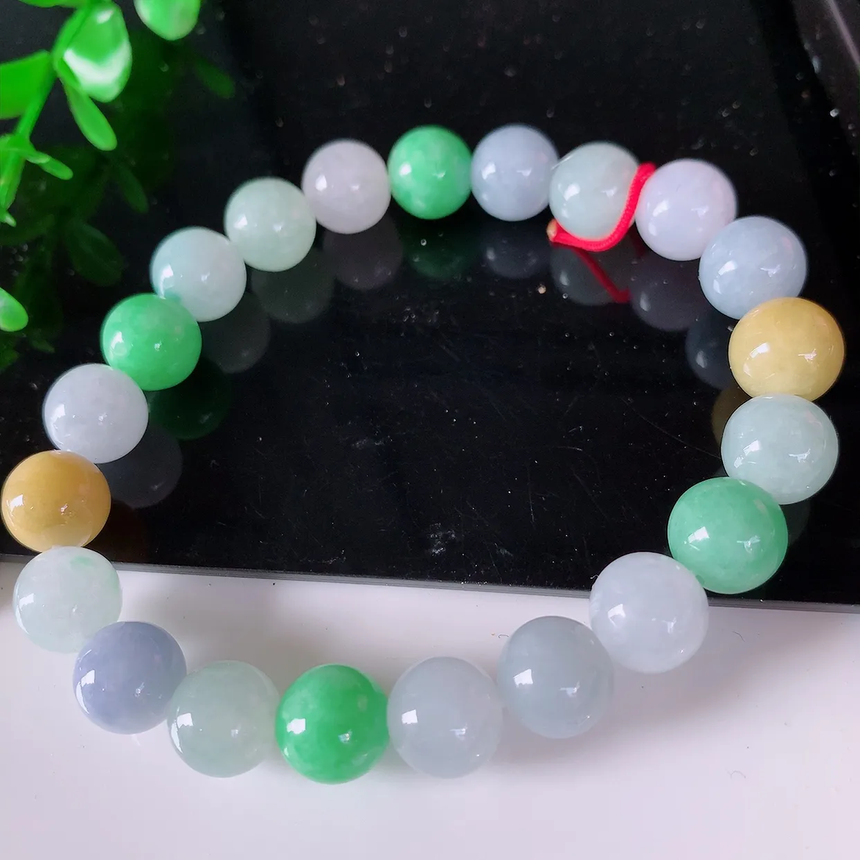 自然光实拍，冰润多宝翡翠手链，多彩翡翠手串，颜色丰富，料子细腻，高档大气，自戴送礼佳品！#46.28取一尺寸9.2