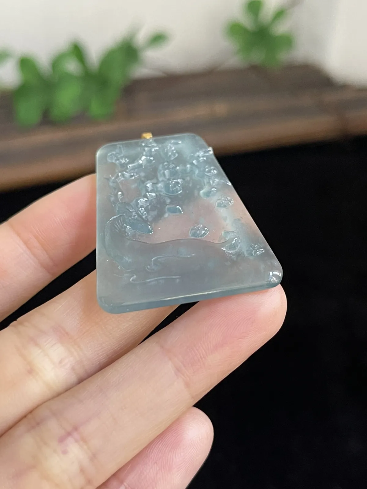 翡翠吊坠，印记：G18K