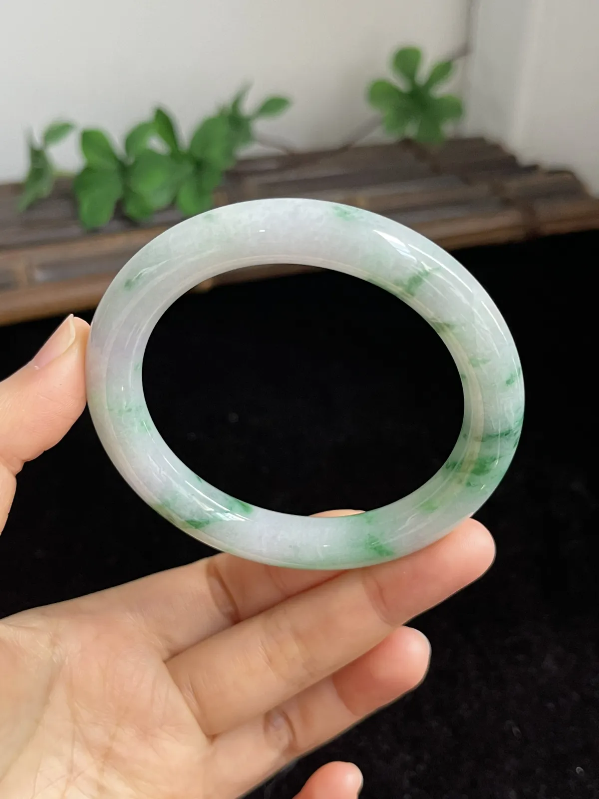 圆镯55圈口，翡翠手镯