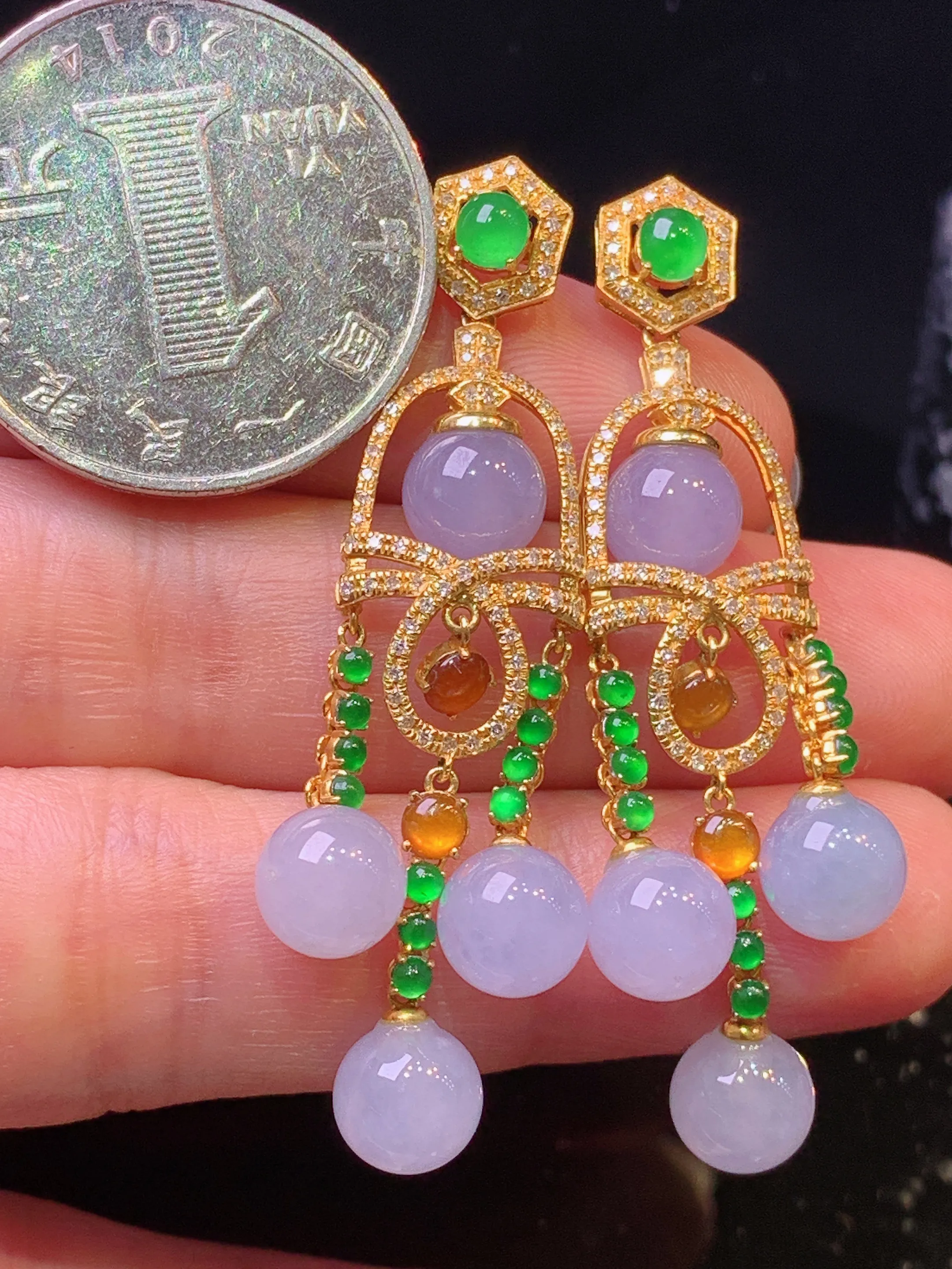 18k金钻镶嵌淡紫罗兰圆珠耳坠 玉质细腻 色泽清新艳丽 整体尺寸50*7