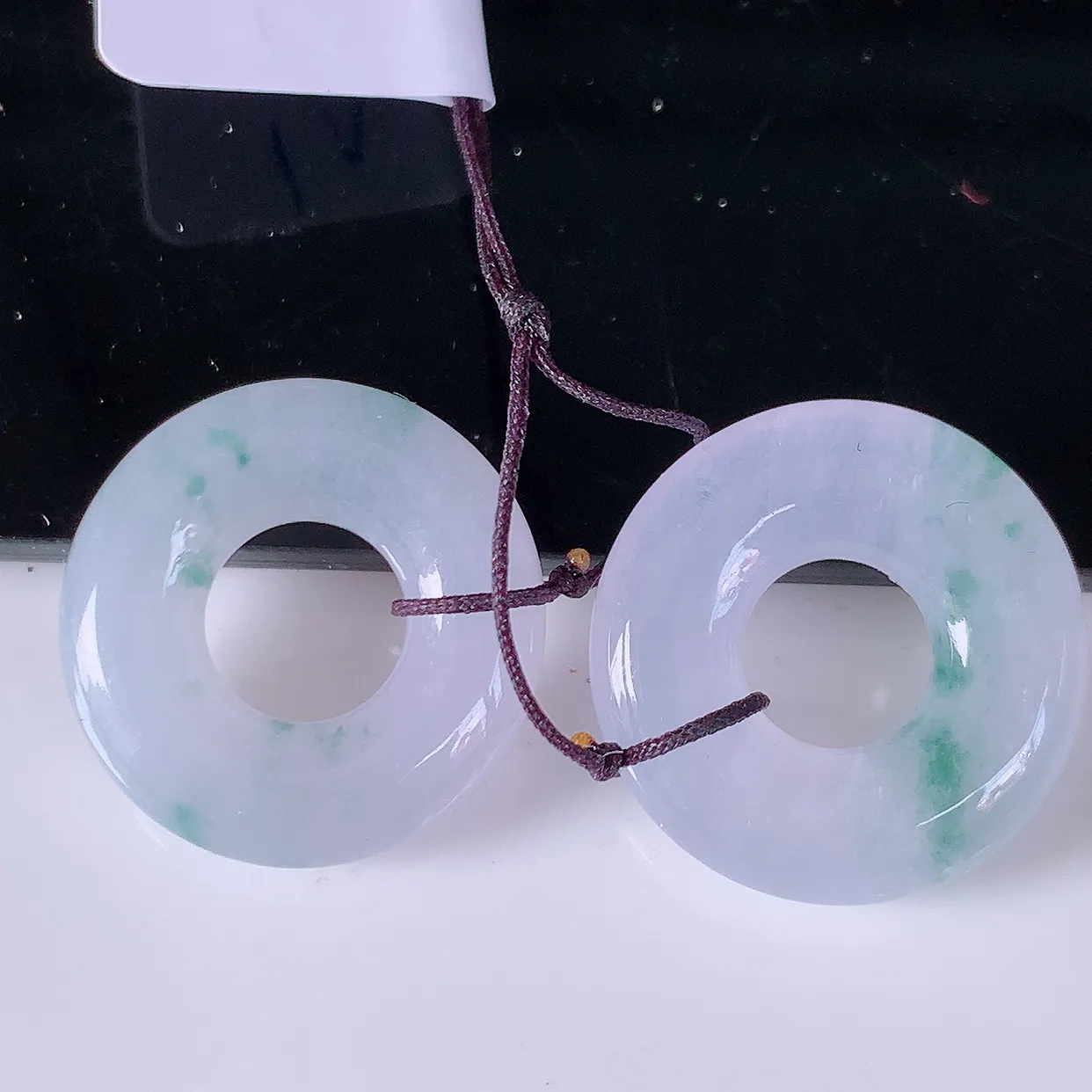 自然光实拍，冰种紫罗兰飘花翡翠一对平安扣，翠色灵动，玉质细腻，颜色漂亮，品相佳，佩戴佳品！ #49.