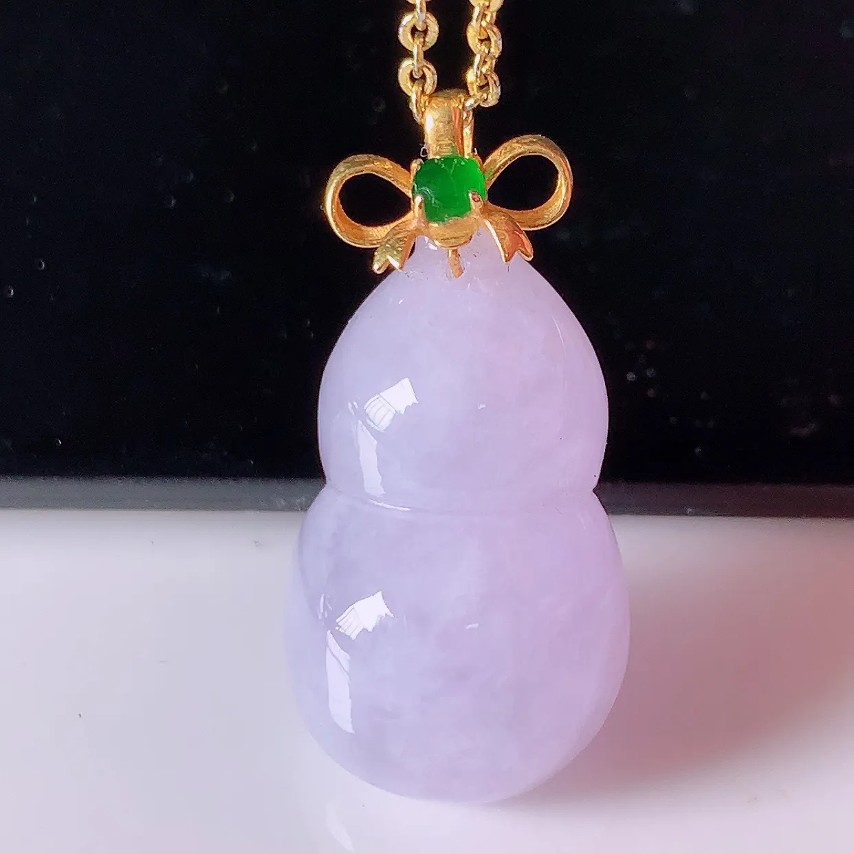 18K金镶嵌冰润紫罗兰翡翠葫芦吊坠，葫芦寓意福禄双全，财源滚滚，品佳品，佩戴效果优雅迷人！#42.28整体25裸石20.5-12-8.2