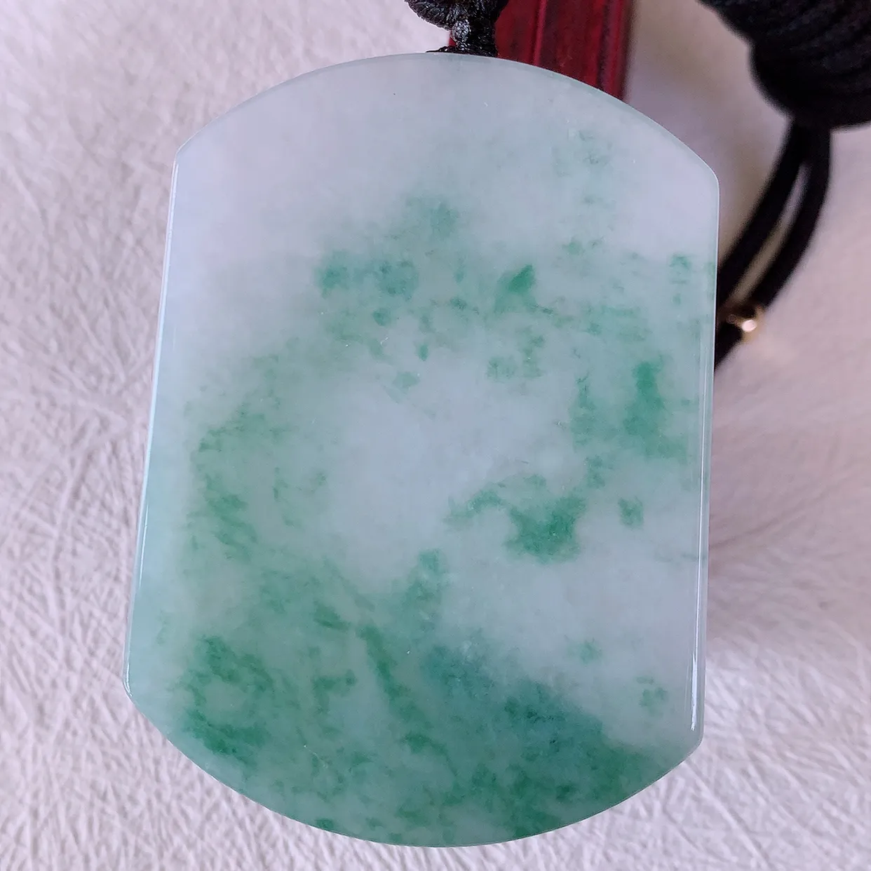 自然光实拍，冰润飘花翡翠平安无事牌吊坠，平平安安，无事 牌翠色灵动，佩戴平安时尚！#46.25