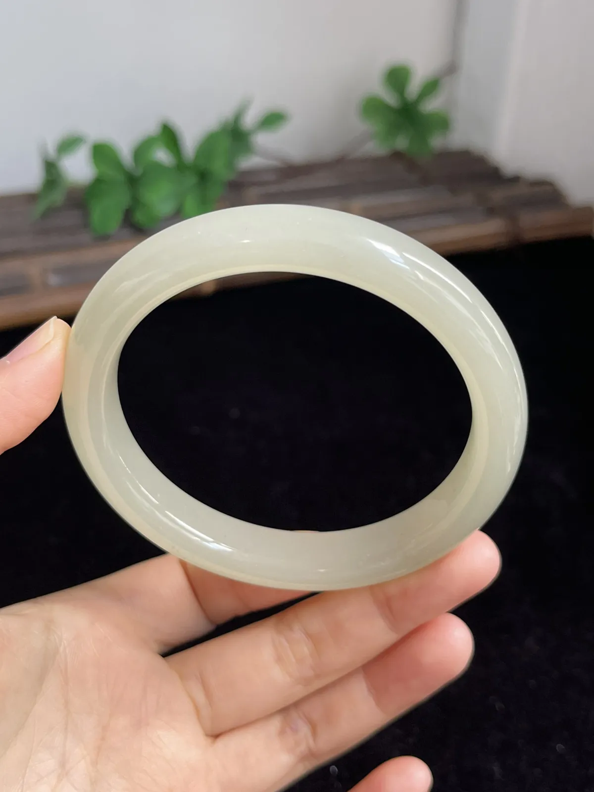 正圈61圈口，和田玉手镯