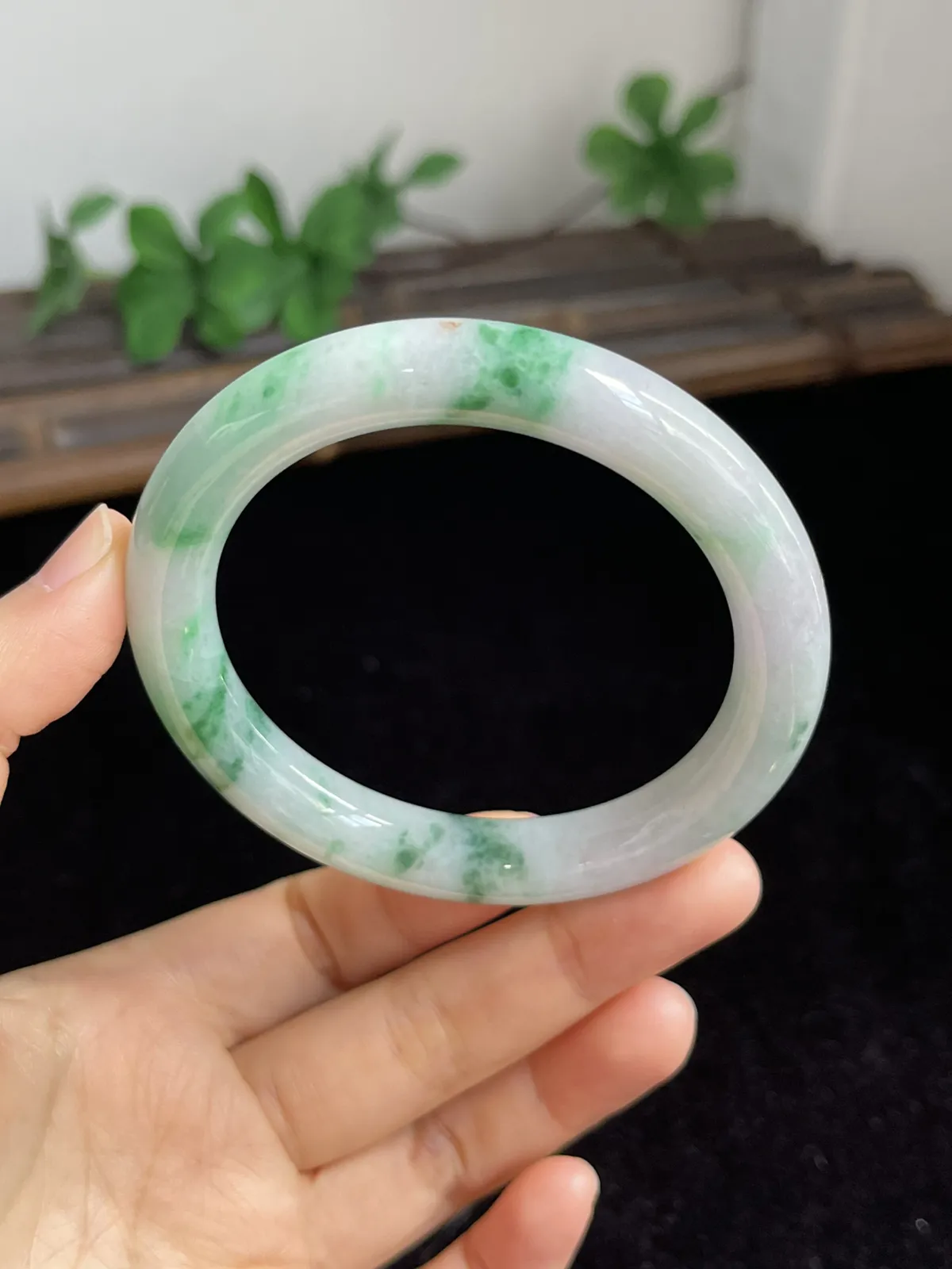 圆镯55圈口，翡翠手镯