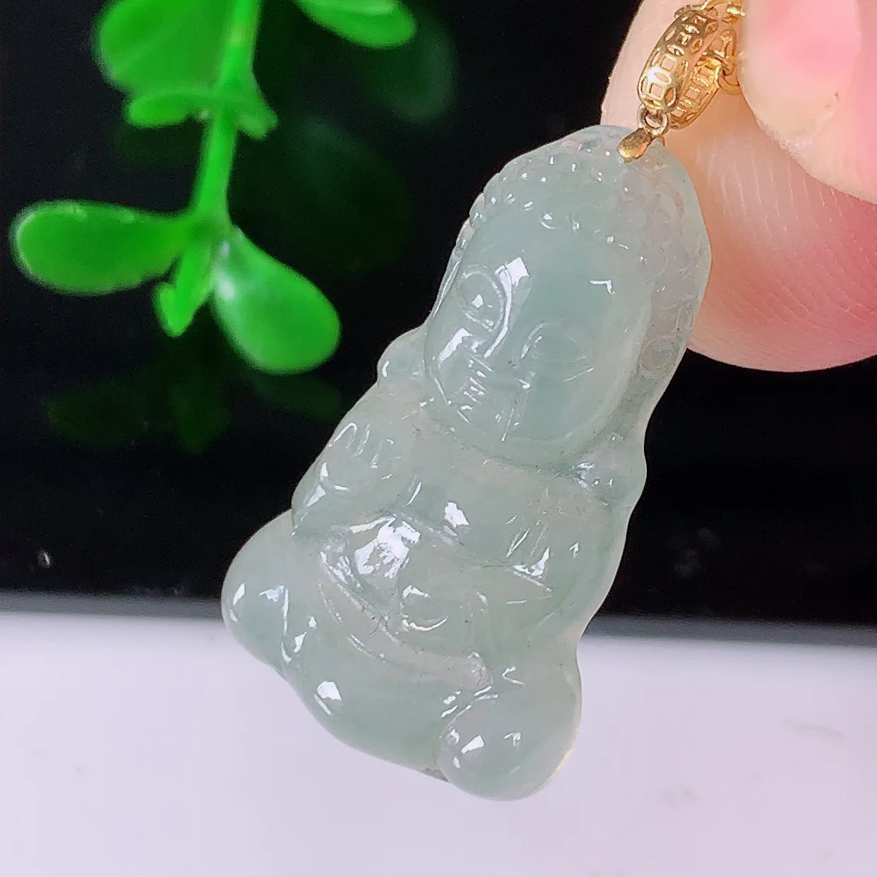 18K金镶嵌冰种翡翠保平安宝宝佛吊坠，一生平安，玉质莹润，佩戴佳品，#1.28