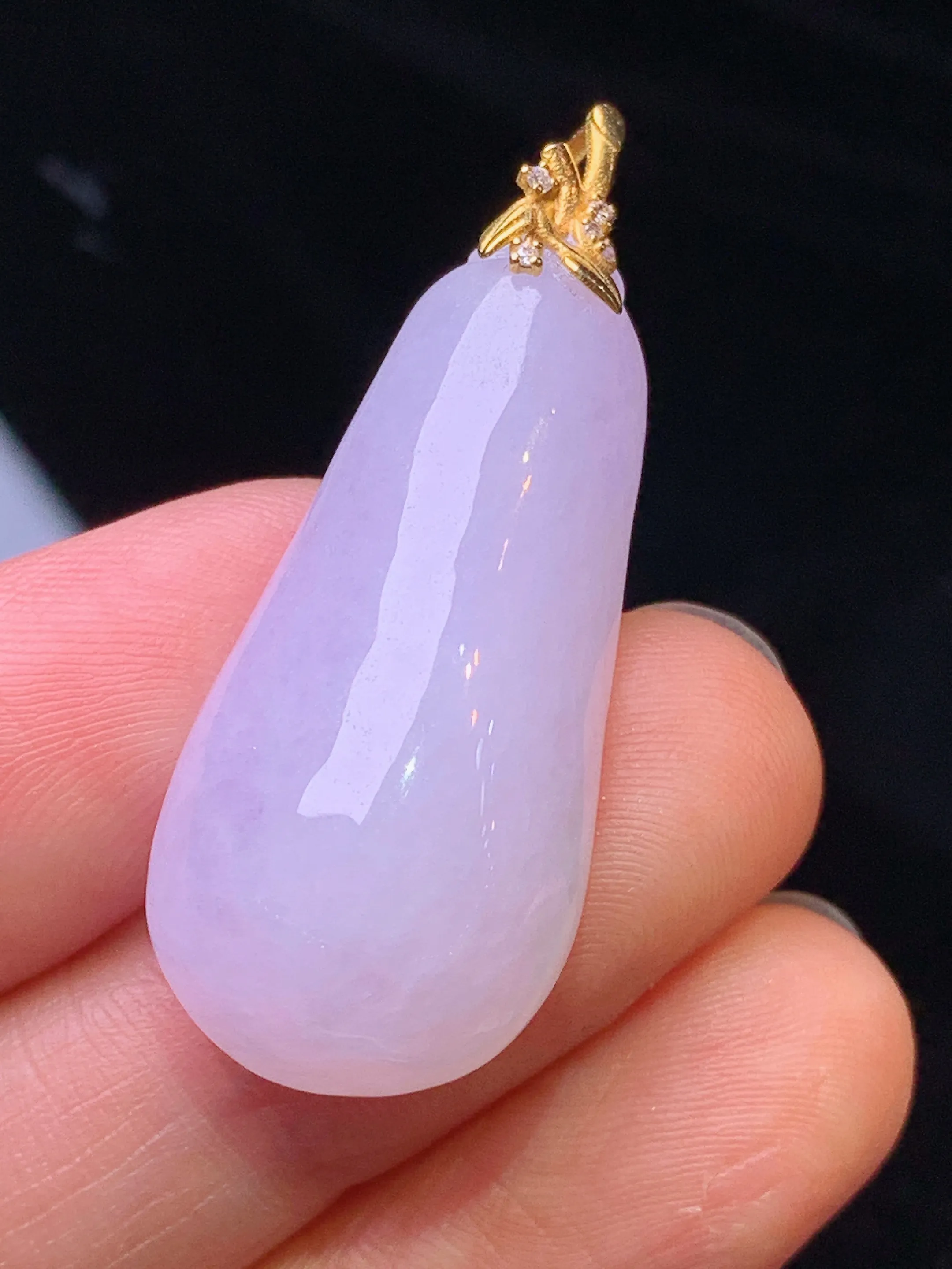 18k金钻镶嵌紫罗兰福瓜吊坠 玉质细腻 色泽清新艳丽 整体尺寸37.7*15*10