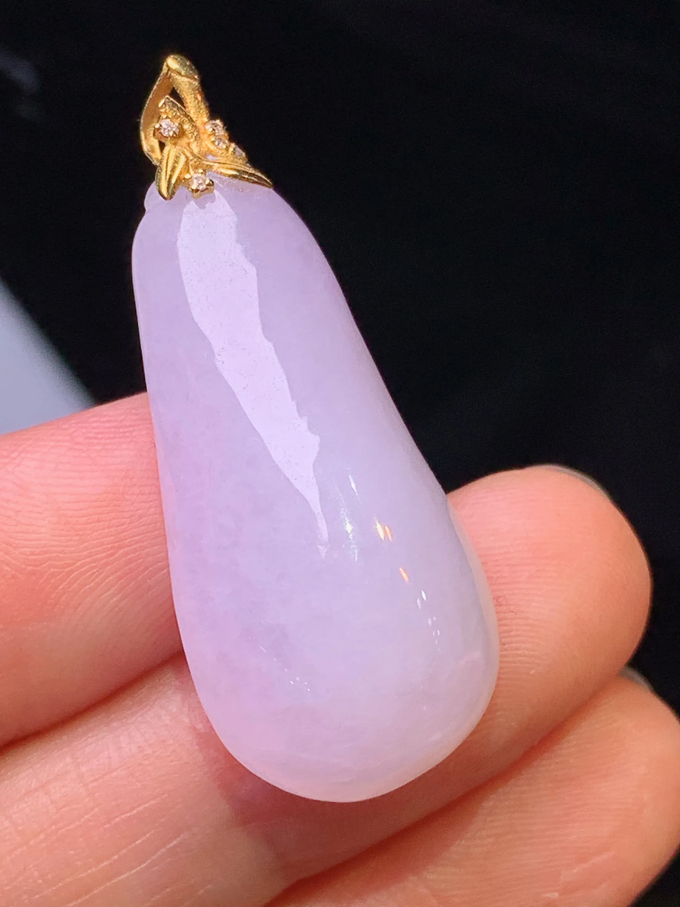 18k金钻镶嵌紫罗兰福瓜吊坠 玉质细腻 色泽清新艳丽 整体尺寸37.7*15*10