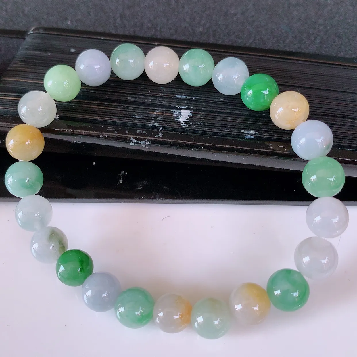 自然光实拍，冰润多宝翡翠手链，多彩翡翠手串，颜色丰富，料子细腻，高档大气，自戴送礼佳品！#46.25取一尺寸7.8