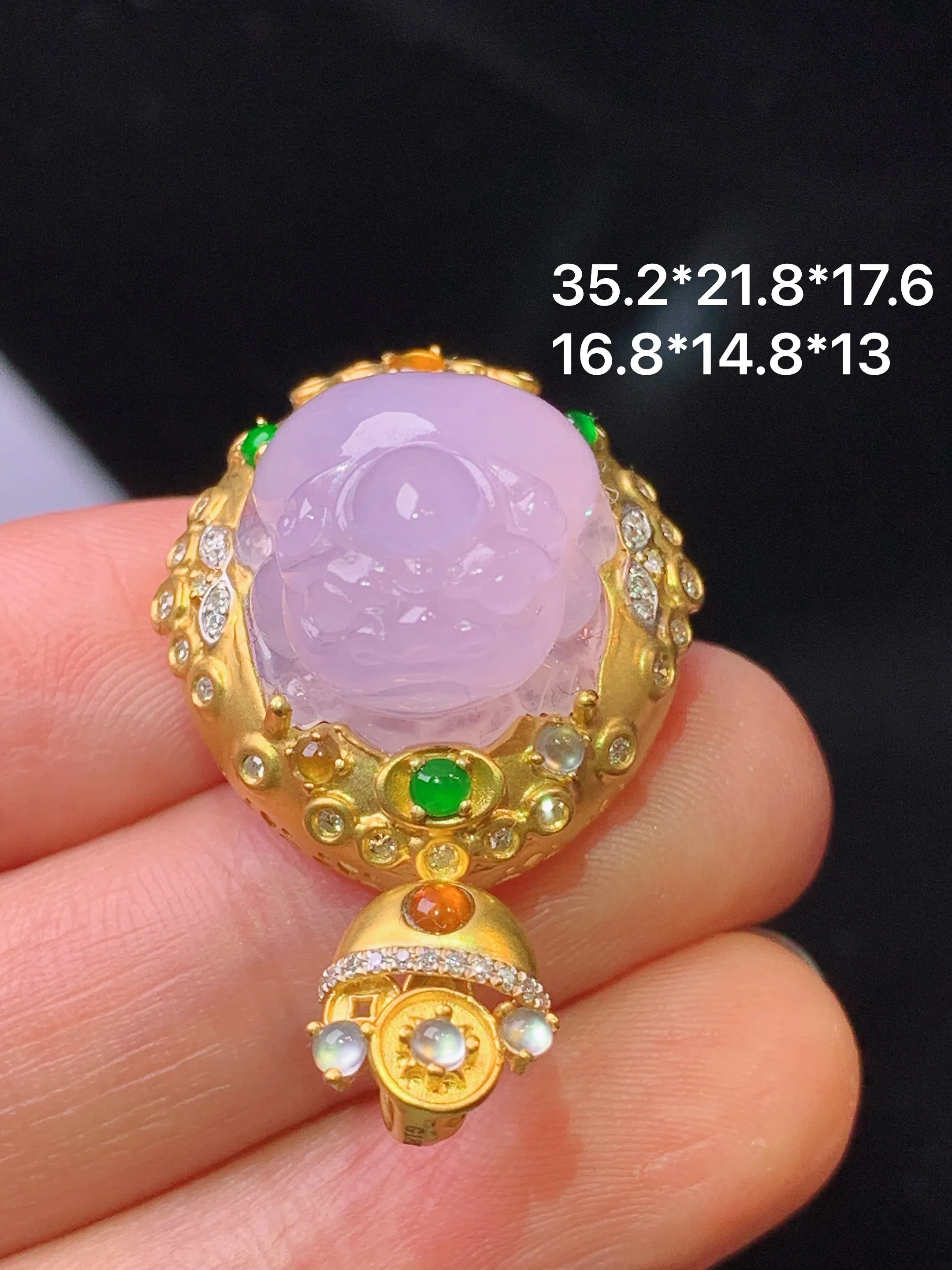 18k金钻镶嵌紫罗兰貔貅吊坠 玉质细腻 色泽艳丽清新 整体尺寸35.2*21.8*17.6