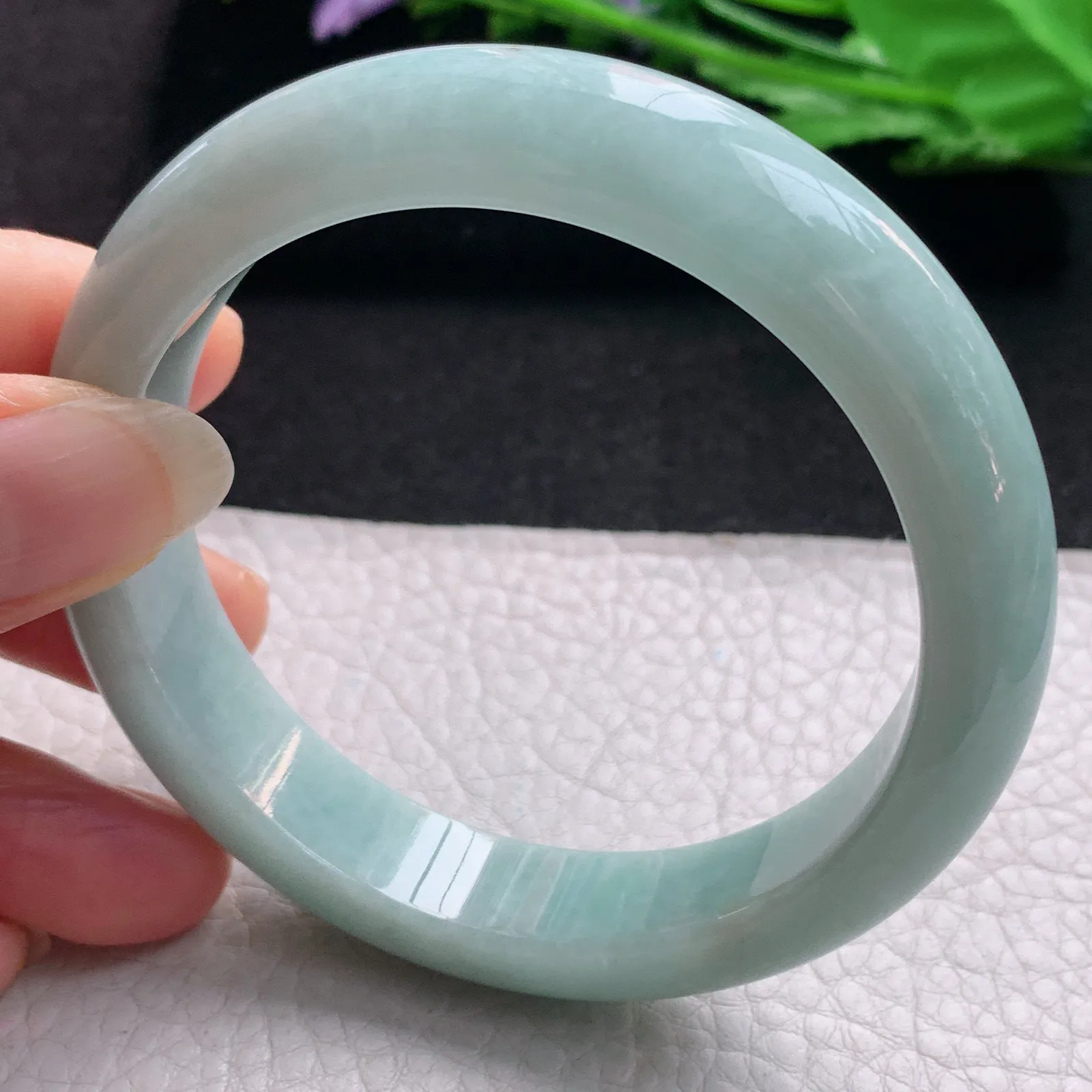 nr实拍59*13*7.8缅甸翡翠a货玉手镯浅绿正圈平安镯宽版玉手环