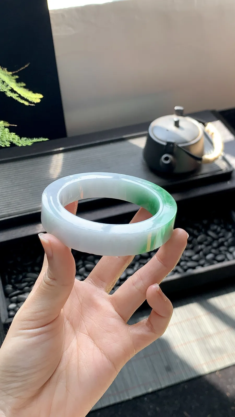 【阳绿白底青镯胚】