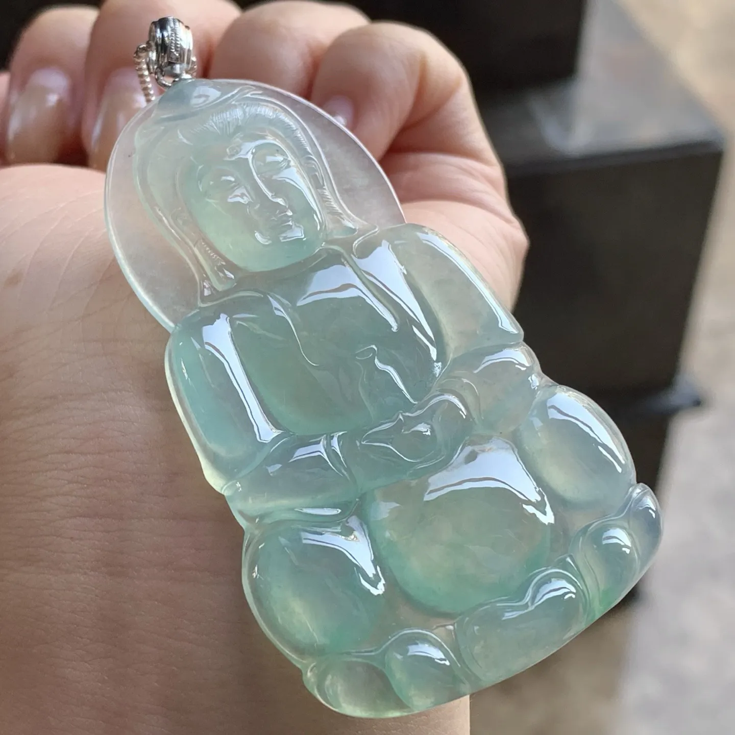 冰晴观音
底色漂亮 大气