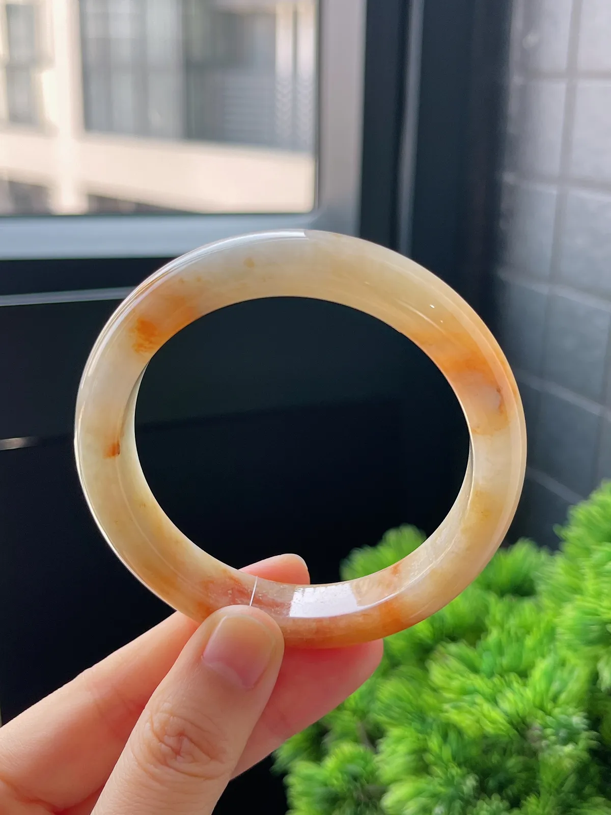 正圈56.3圈口，翡翠冰糯种黄色手镯