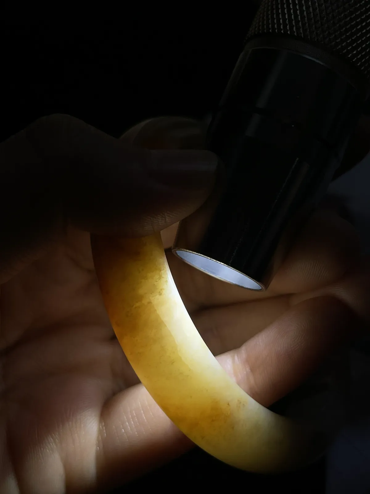 正圈56.3圈口，翡翠冰糯种黄色手镯