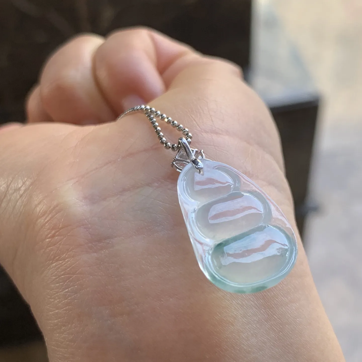 冰种飘花福豆 水润饱满 配金扣